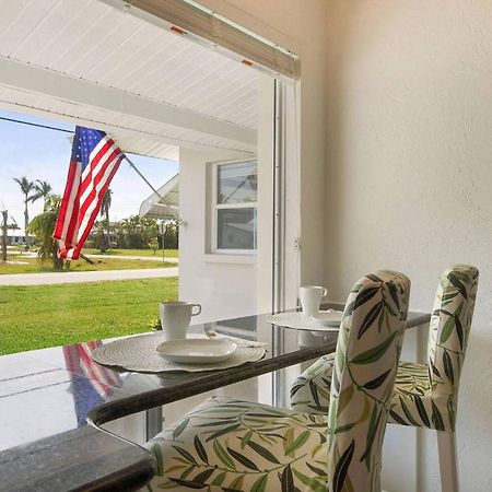 Villa Holiday Sunrise II Cape Coral Bagian luar foto